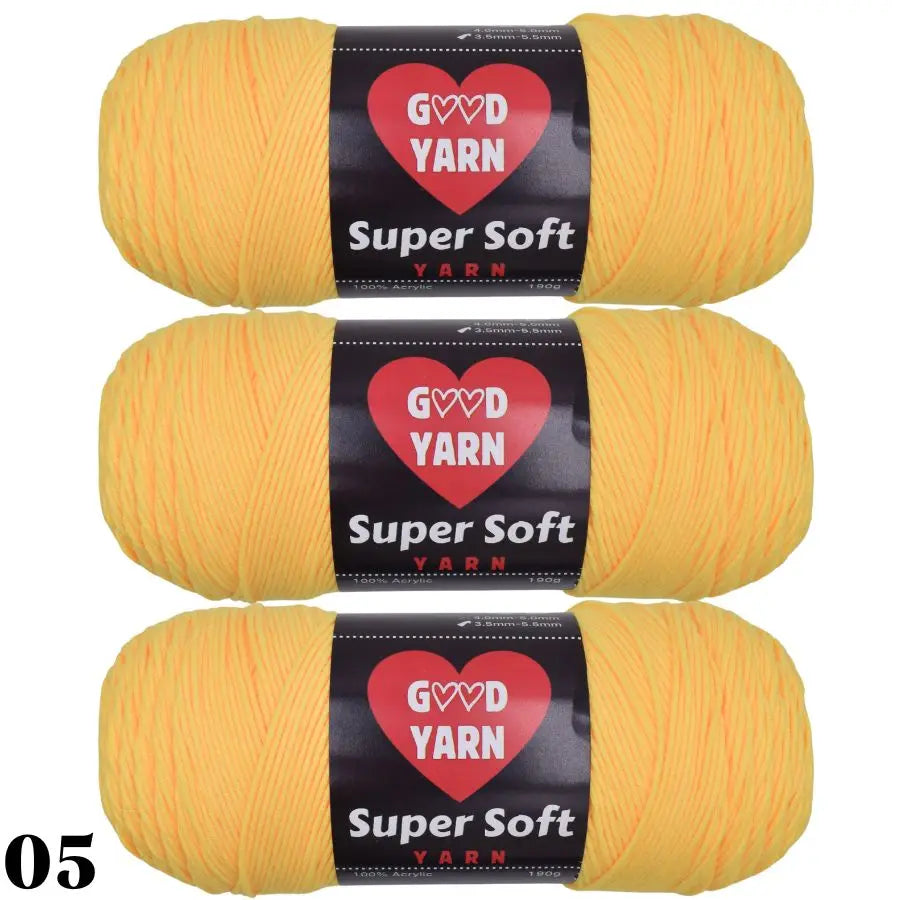 570g 3 Balls Swallow Velvet Yarn Soft Chunky Knitting Yarn for Sweaters Scarves Blankets DIY Crochet Yarn