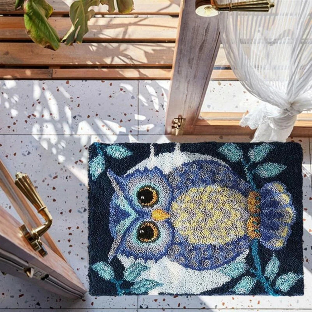Whoot Latch-Hook Rug Kit