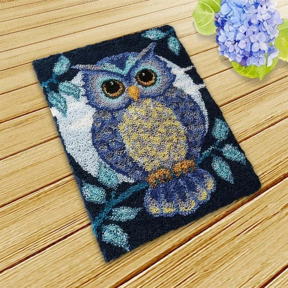 Whoot Latch-Hook Rug Kit