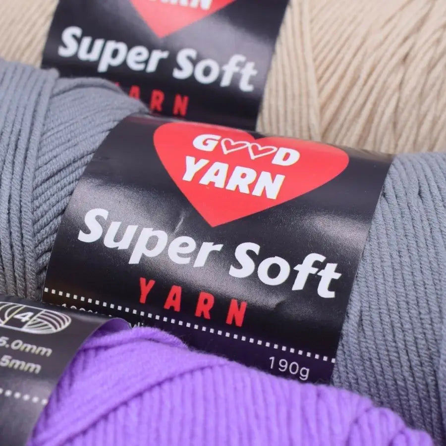 570g 3 Balls Swallow Velvet Yarn Soft Chunky Knitting Yarn for Sweaters Scarves Blankets DIY Crochet Yarn