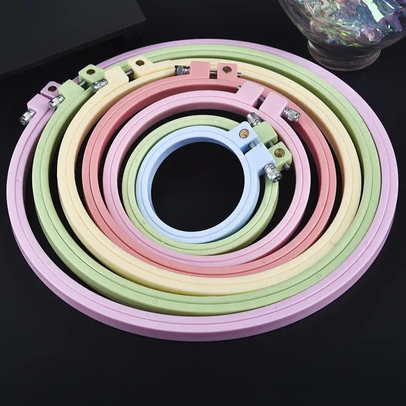 Round Square Plastic Embroidery Hoops